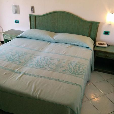 Hotel Blu Marlin Villasimius Eksteriør bilde